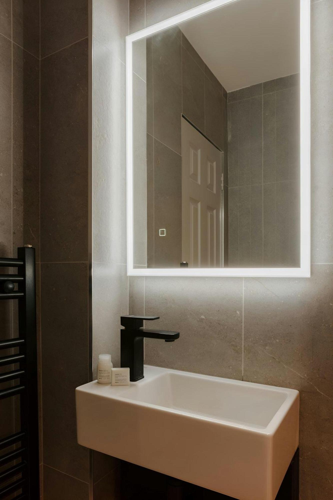 The Earl Hotel Leeson Street, Sonder By Marriott Bonvoy دبلن المظهر الخارجي الصورة